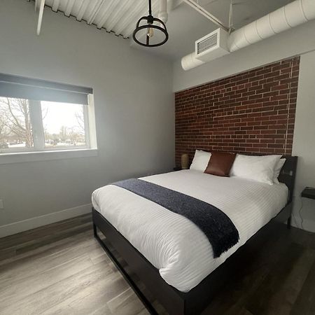 Aparthotel Station 1 By Terra Hospitality Moncton Exterior foto